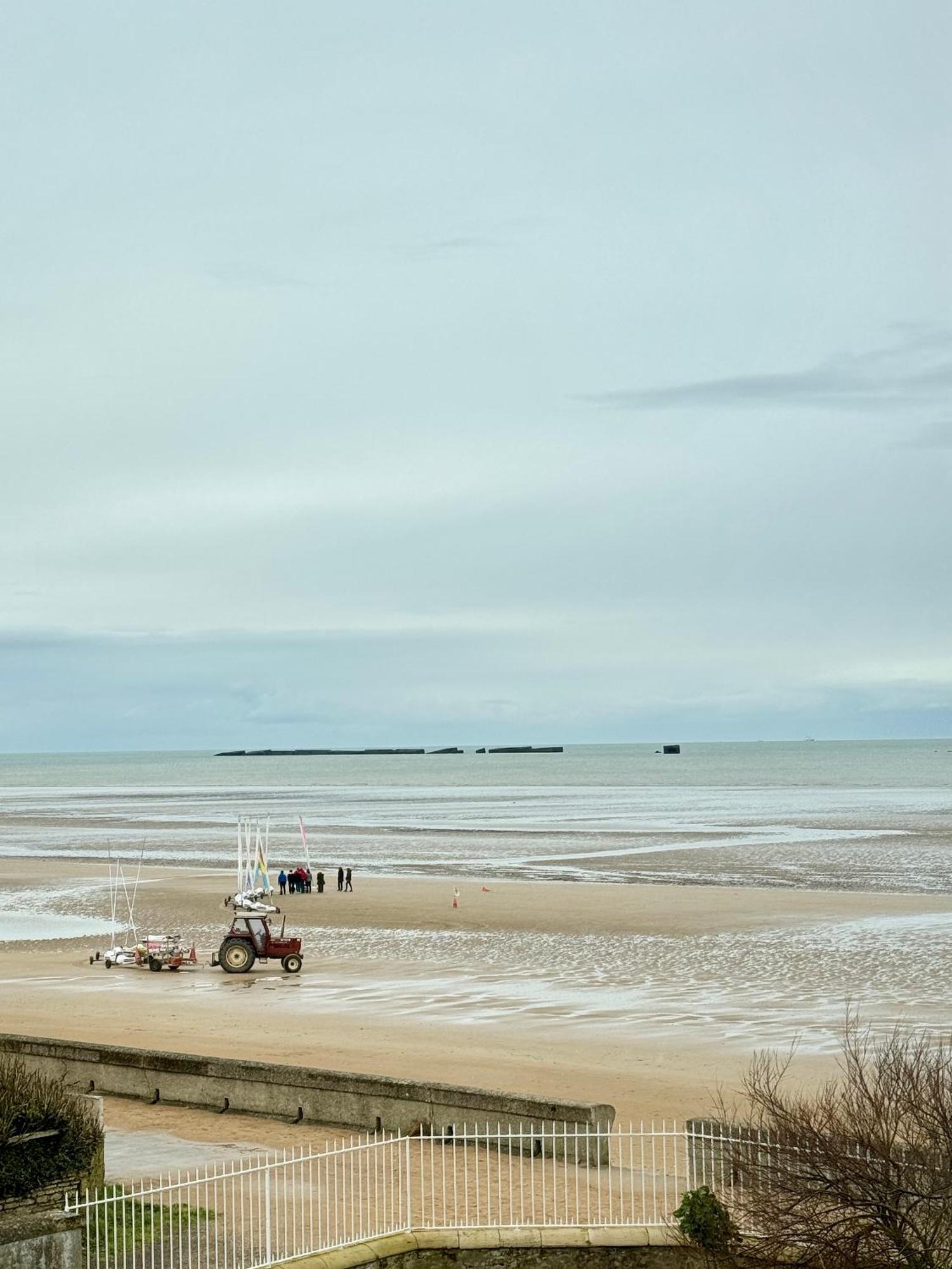 Sunny Apt On D-Day Beach With Parking Saint-Côme-de-Fresné Bagian luar foto