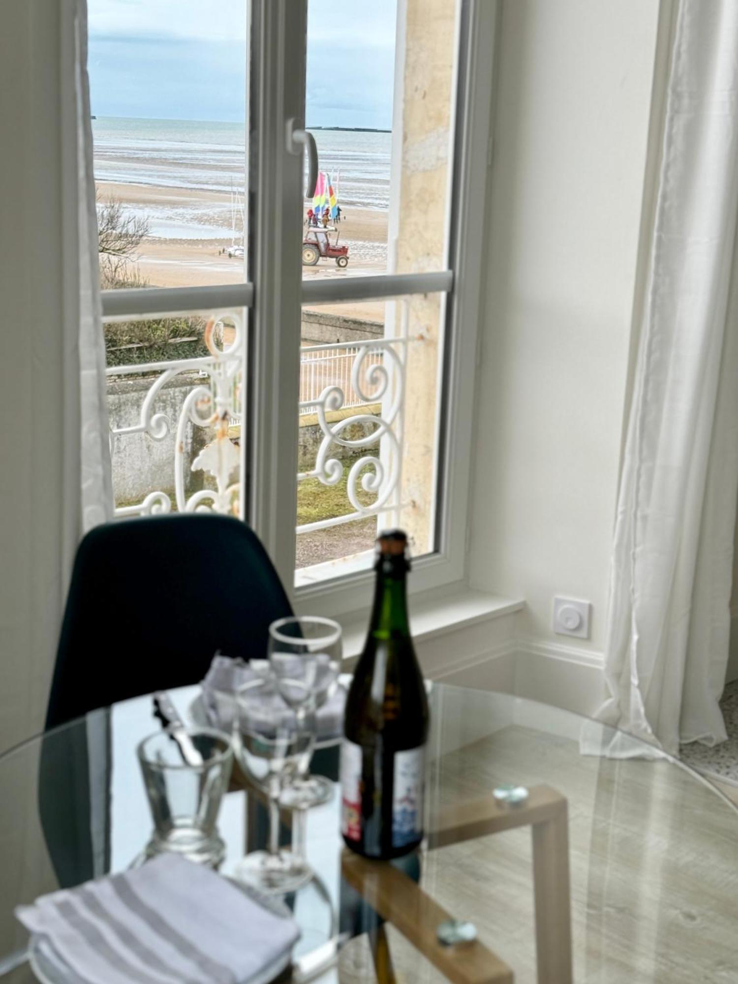 Sunny Apt On D-Day Beach With Parking Saint-Côme-de-Fresné Bagian luar foto